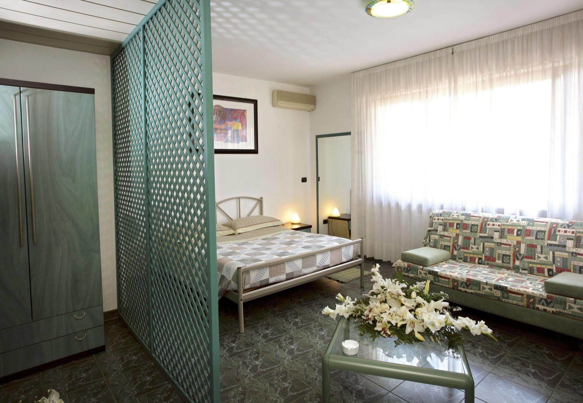 Residenza Delle Alpi Hotel